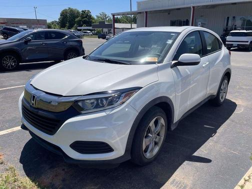 White 2022 Honda HR-V LX