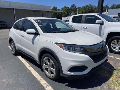 White 2022 Honda HR-V LX