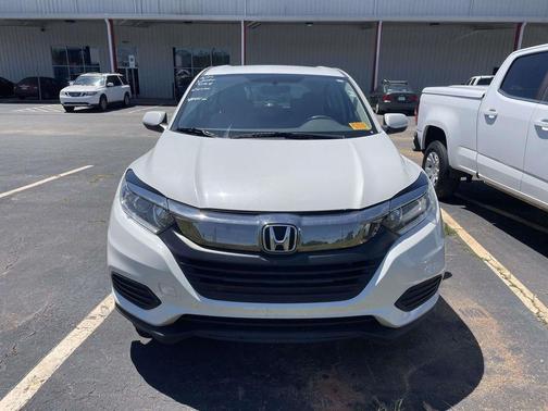 White 2022 Honda HR-V LX