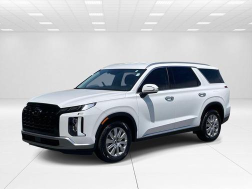 White 2023 Hyundai PALISADE SEL