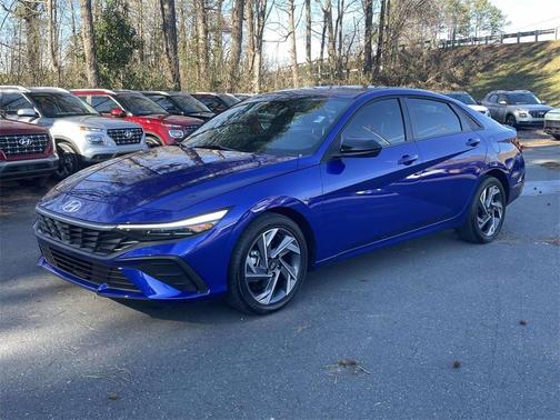 2025 Hyundai ELANTRA SEL Sport