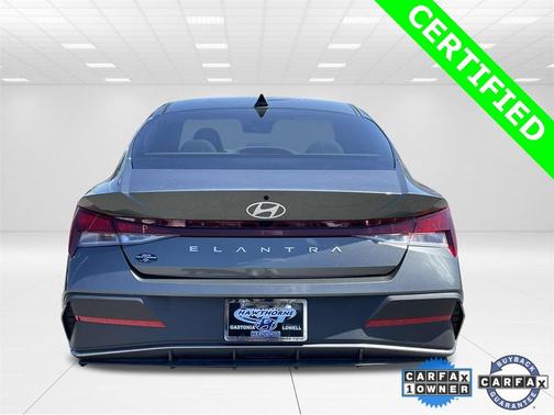 2024 Hyundai ELANTRA SE
