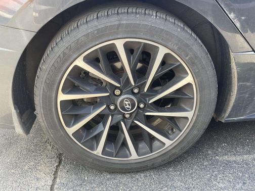 2021 Hyundai SONATA Limited