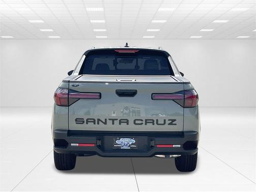 2025 Hyundai SANTA CRUZ SEL Activity