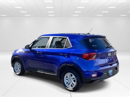 2025 Hyundai VENUE SE