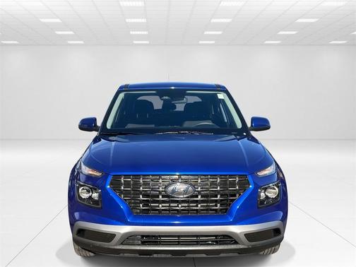 2025 Hyundai VENUE SE