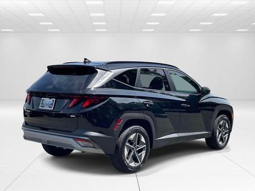 Phantom Black 2026 Hyundai TUCSON SEL
