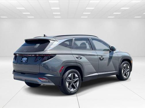 Gray 2026 Hyundai TUCSON SEL Premium