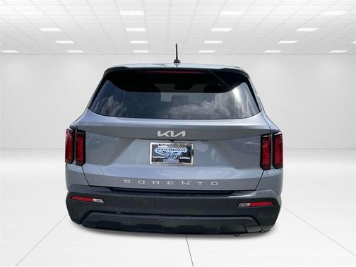2022 Kia Sorento LX
