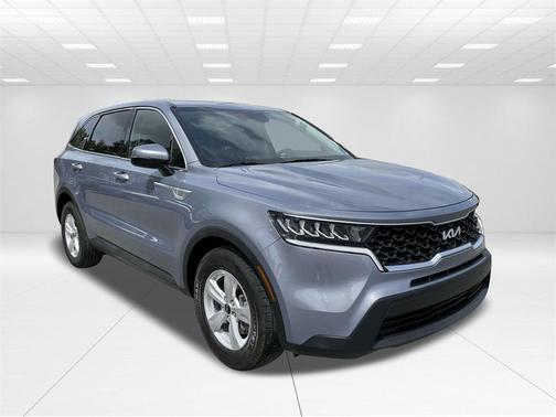 2022 Kia Sorento LX