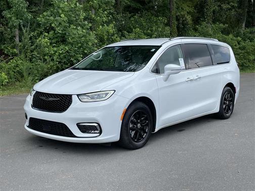 2021 Chrysler Pacifica Touring-L