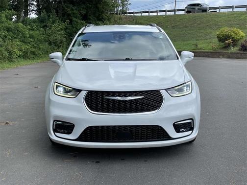2021 Chrysler Pacifica Touring-L