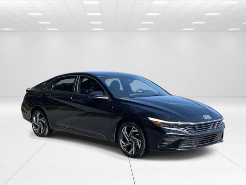 Black 2025 Hyundai ELANTRA SEL Sport