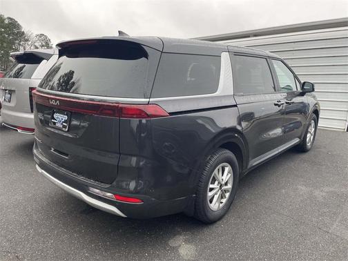 2022 Kia Carnival LXS