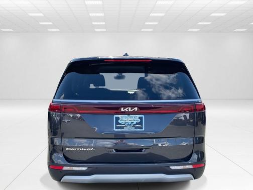 2022 Kia Carnival LXS
