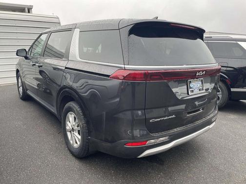2022 Kia Carnival LXS