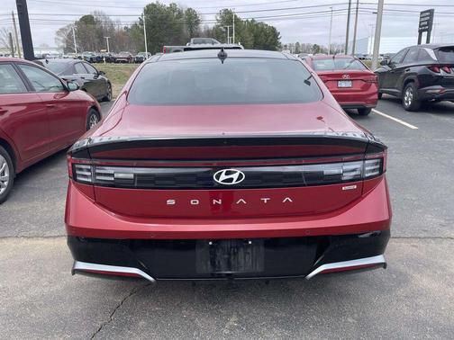 2024 Hyundai SONATA Hybrid Limited