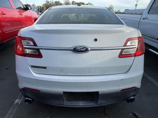 Oxford White 2014 Ford Sedan Police Interceptor Base