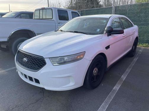 Oxford White 2014 Ford Sedan Police Interceptor Base