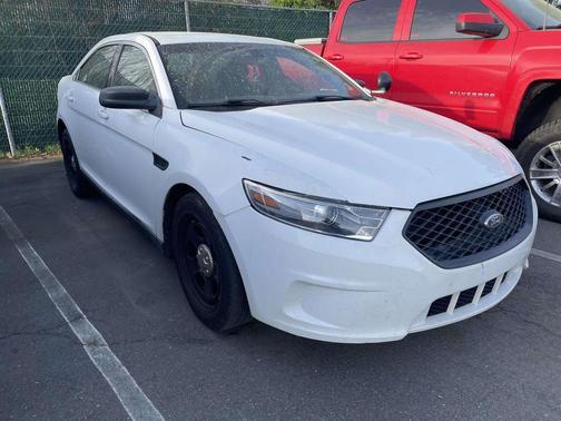 Oxford White 2014 Ford Sedan Police Interceptor Base