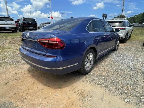 2017 Volkswagen Passat 1.8T S