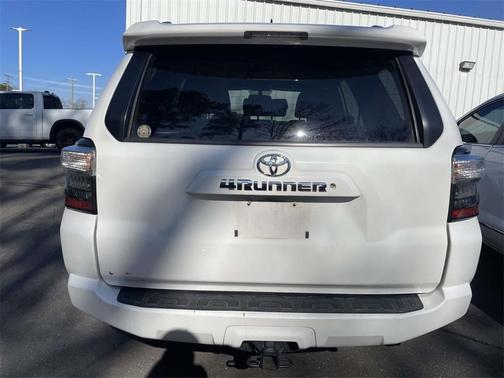 2018 Toyota 4Runner SR5