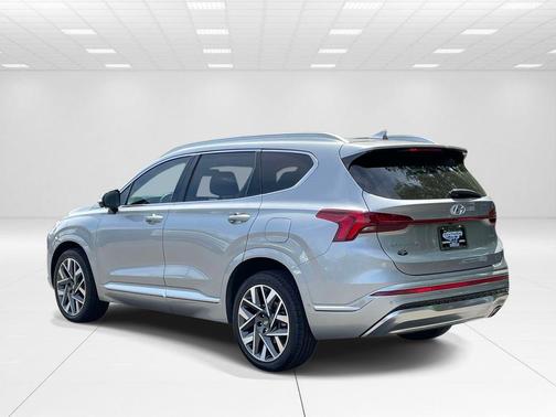 Shimmering Silver 2023 Hyundai SANTA FE Calligraphy