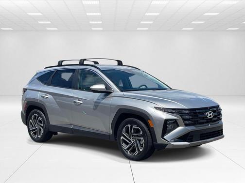 Shimmering Silver 2026 Hyundai TUCSON SEL