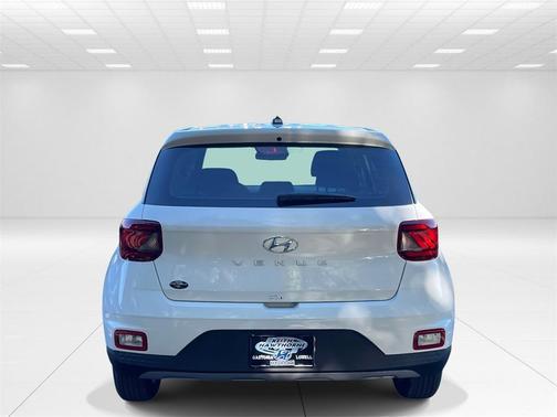 2026 Hyundai VENUE SE