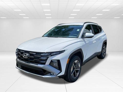 White Pearl 2025 Hyundai TUCSON SEL
