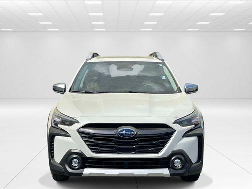 Crystal White Pearl 2024 Subaru Outback Touring XT