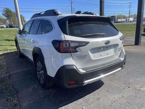 2024 Subaru Outback Touring XT