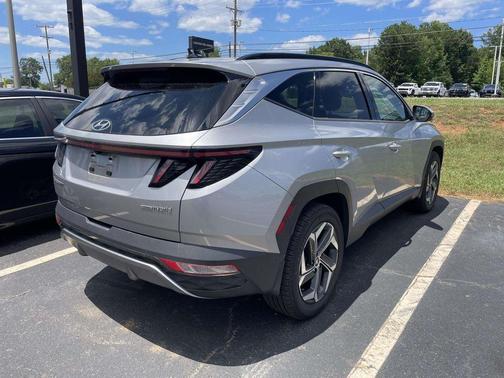 Shimmering Silver 2022 Hyundai TUCSON Hybrid Limited