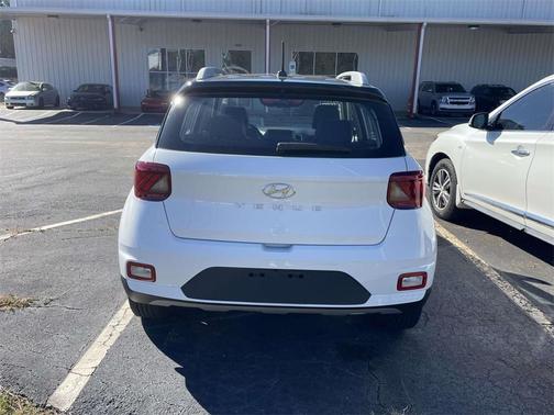 2025 Hyundai VENUE Limited