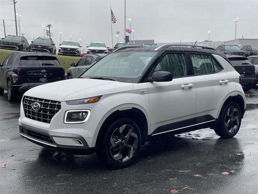 2025 Hyundai VENUE Limited