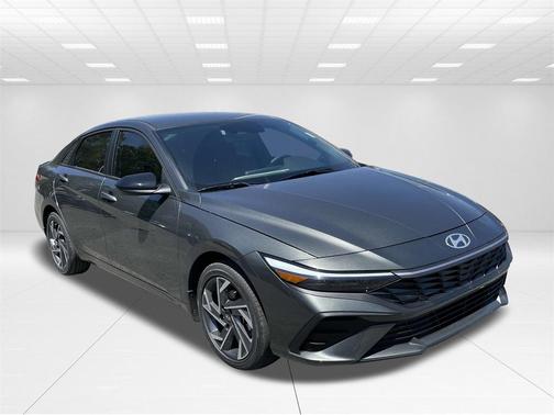2025 Hyundai ELANTRA HEV SEL Sport