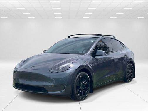 Midnight Silver Metallic 2023 Tesla Model Y Long Range