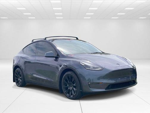 Midnight Silver Metallic 2023 Tesla Model Y Long Range