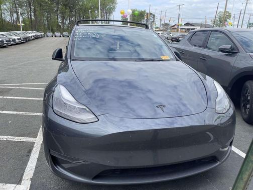 2023 Tesla Model Y Long Range