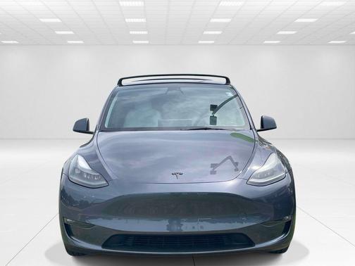 Midnight Silver Metallic 2023 Tesla Model Y Long Range