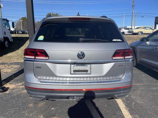 2022 Volkswagen Atlas 3.6L SE w/Technology