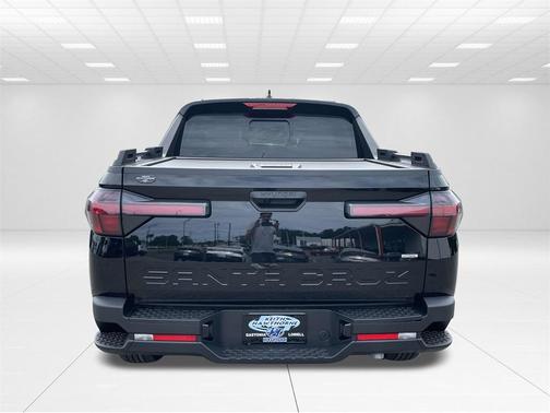 2025 Hyundai SANTA CRUZ SEL Activity