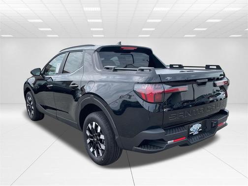 2025 Hyundai SANTA CRUZ SEL Activity