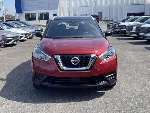 2020 Nissan Kicks SV