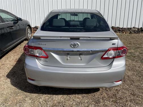 2011 Toyota Corolla LE