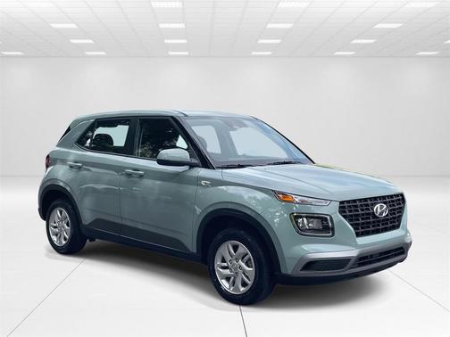 2026 Hyundai VENUE SE