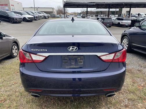 2011 Hyundai SONATA SE