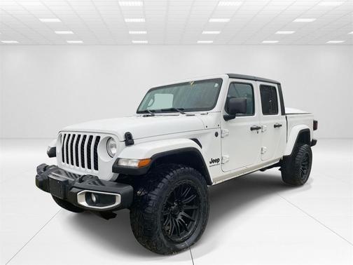 2023 Jeep Gladiator Sport