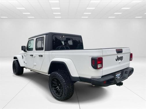 2023 Jeep Gladiator Sport