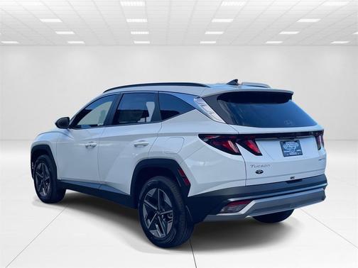 2026 Hyundai TUCSON Hybrid